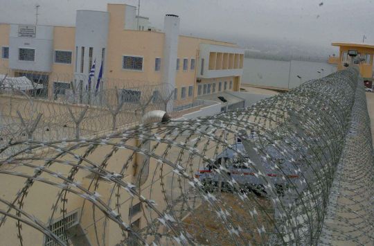 Ολόκληρο οπλοστάσιο στα κελιά των φυλακών Δομοκού